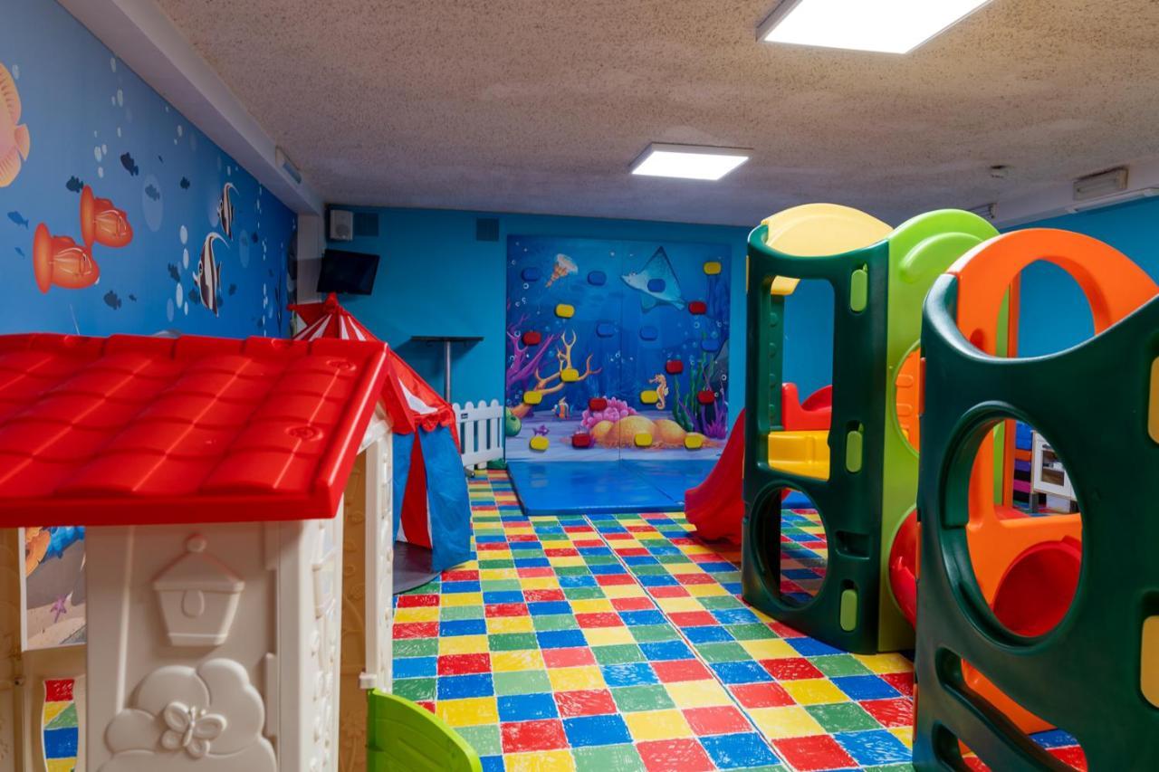 Hotel Gambrinus - Valentini Family Village Беллария-Иджеа-Марина Экстерьер фото