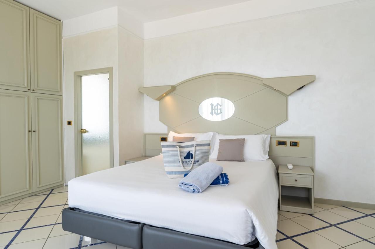 Hotel Gambrinus - Valentini Family Village Беллария-Иджеа-Марина Экстерьер фото