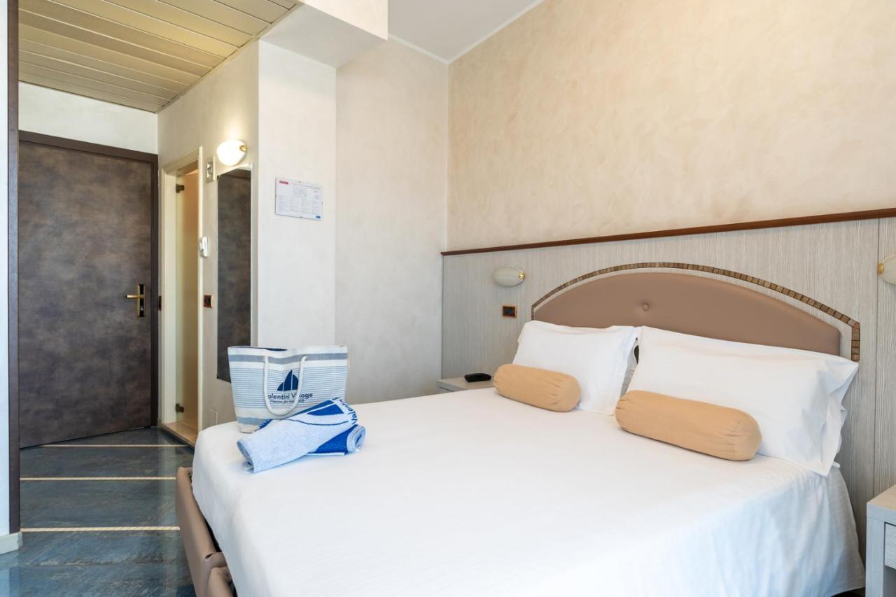 Hotel Gambrinus - Valentini Family Village Беллария-Иджеа-Марина Экстерьер фото