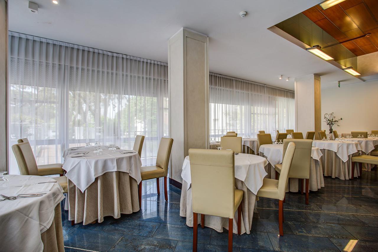 Hotel Gambrinus - Valentini Family Village Беллария-Иджеа-Марина Экстерьер фото